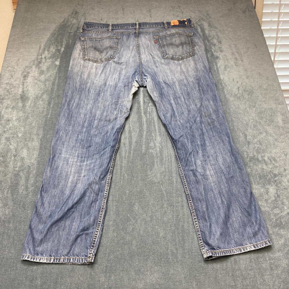 Levi's 559 Jeans Mens 42x32 Blue Medium Wash Stretch Relaxed Fit Straight Leg